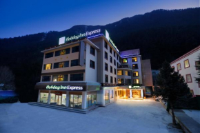 Hotels in Ngawa